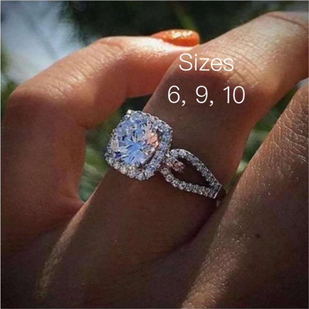 2.50 Round Cut White Sapphire Wedding Ring - Picture 2 of 6